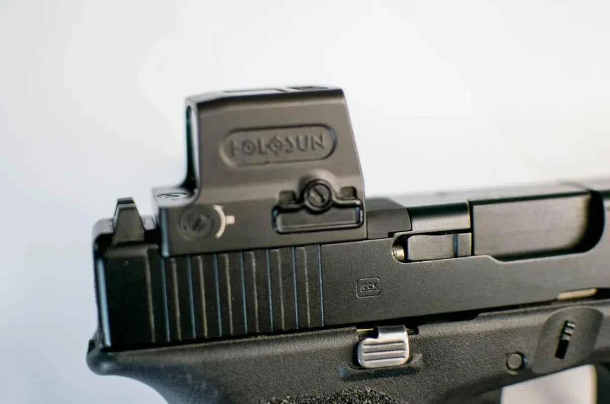 Steel Red Dot Plate for Glock to Holosun 509T - Image 3